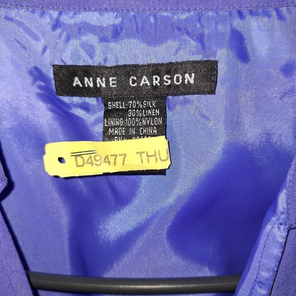 An Anne Carson silk/ Linen blend blue Wrap Top in a size medium. EUC - Picture 2 of 5